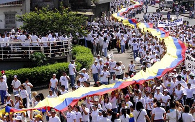 1544 10 AAA marchas 0